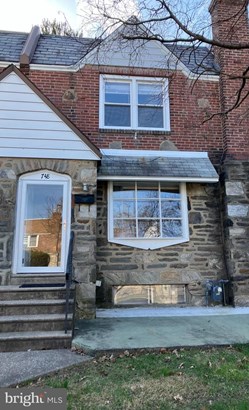 Townhouse, Interior Row/Townhouse - DREXEL HILL, PA