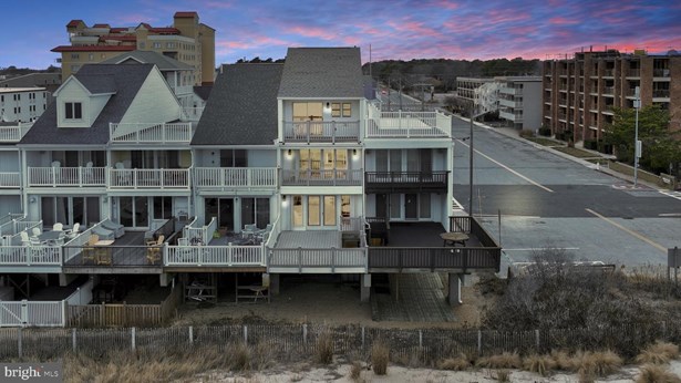 Townhouse, Interior Row/Townhouse - OCEAN CITY, MD