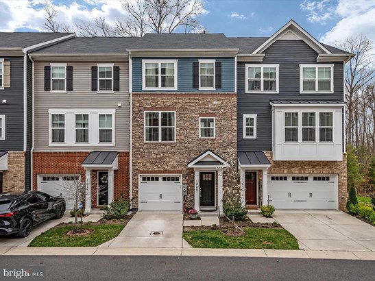 Townhouse, Interior Row/Townhouse - CROFTON, MD