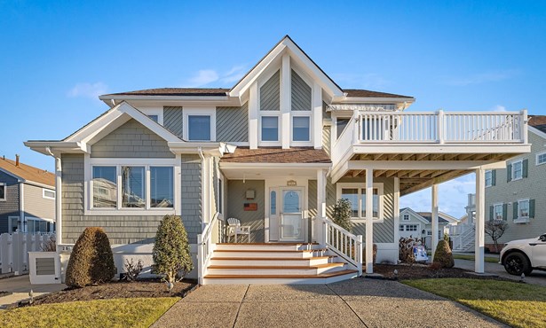 Two Story, Single Family - Avalon, NJ