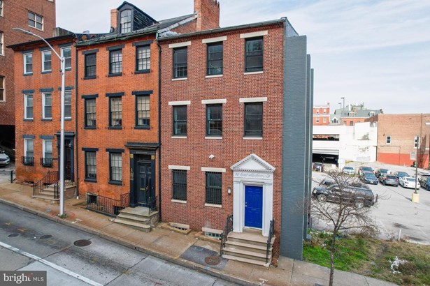 Multi-Family, End of Row/Townhouse - BALTIMORE, MD
