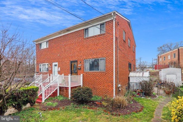 Twin/Semi-Detached, Single Family - SILVER SPRING, MD