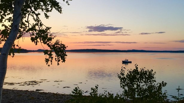 Single Family Residence, Contemporary,Ranch - Lubec, ME