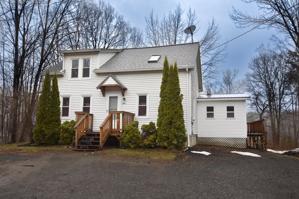 Single Family Residence - Cottage,Multi-level,New Englander,Other Style