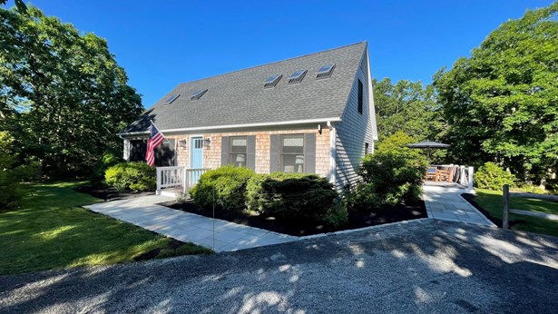 Residential, Cape - West Tisbury, MA