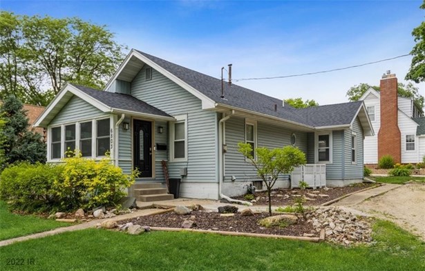 Residential, Bungalow - Urbandale, IA