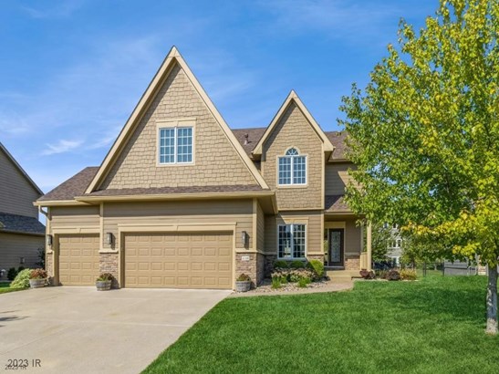 Residential, Two Story - Urbandale, IA
