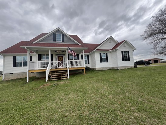 Farm House,Ranch, Single Family Residence - Keysville, GA