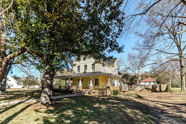 Single Family Residence, Victorian - Girard, GA